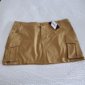 ETOSELL | Tan Cargo Mini Skirt | Size XL | NWT
